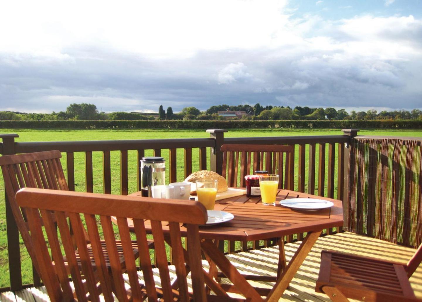 Wighill Manor Lodges Тадкастер Экстерьер фото